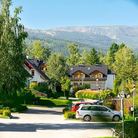 Wonder Home - Domki Gorskie Z Kominkami, Bezplatnym Parkingiem I Placem Zabaw Na Terenie Kompleksu Karpacz Eksteriør bilde